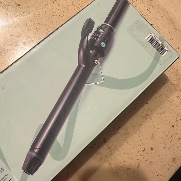 Mint curling iron - Picture 9 of 9